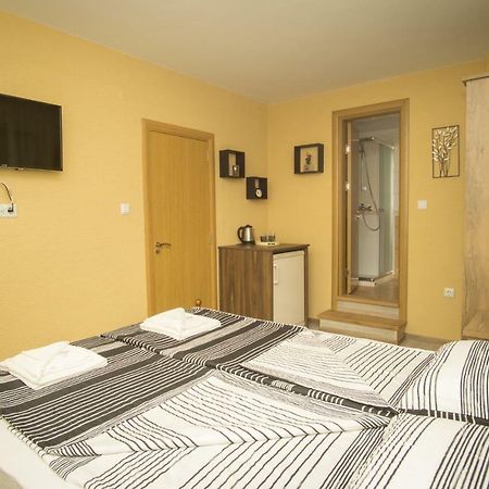 Двойна Стая I - Къща За Гости Зоя Apartment Tsarevo Luaran gambar